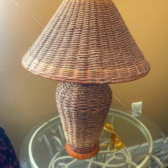 Lamp - Picture 1 of 1